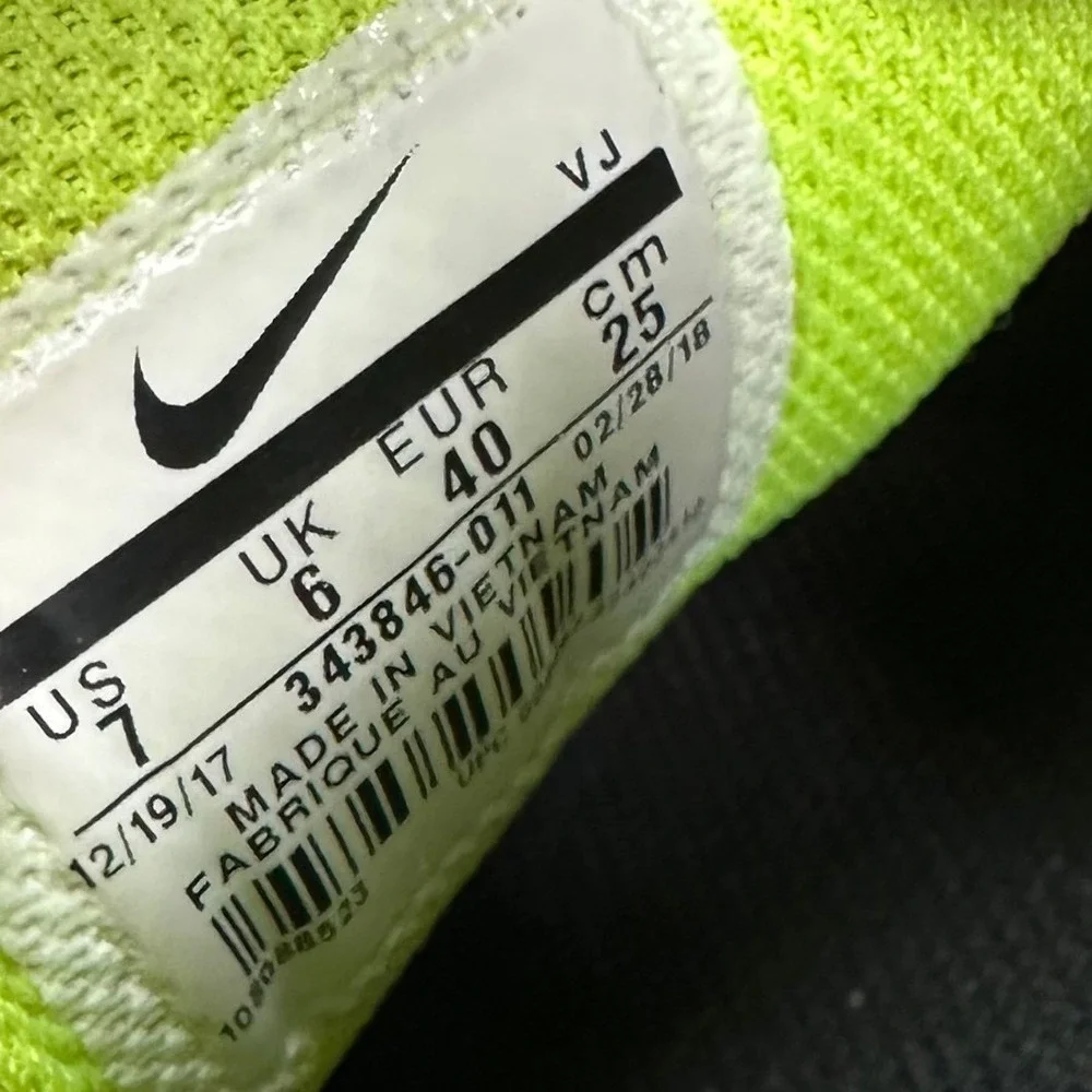 Nike Air Max Torch 4 Running Shoes Men's Size 7 Black Neon Green 343846-011